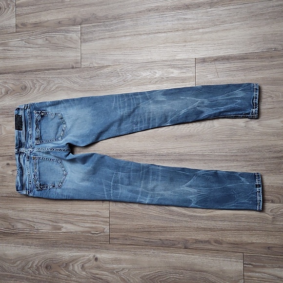 Buckle Women's Faded Blue Skinny Jeans - Picture 3 of 16